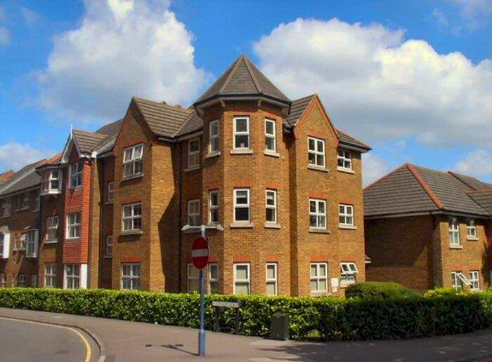 2 Bedroom Apartment To Rent In Woking, GU21
