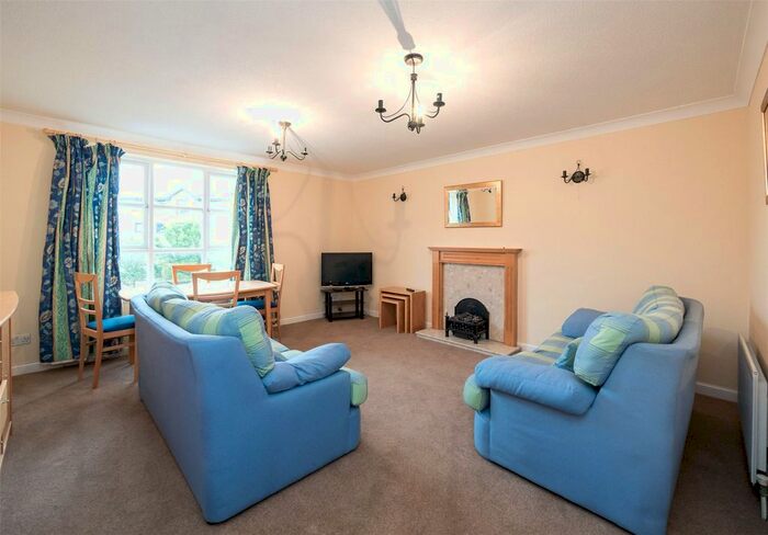 2 Bedroom Flat To Rent In Russell Gardens, Edinburgh, EH12