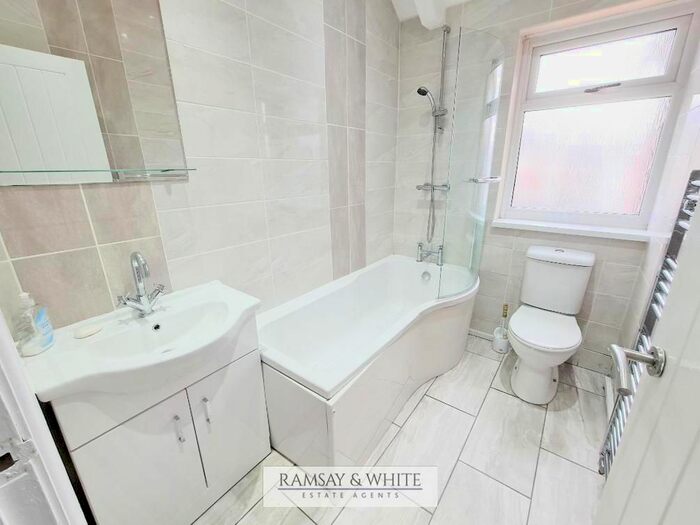 4 Bedroom Detached House To Rent In Brecon Rd, Hirwaun, CF44