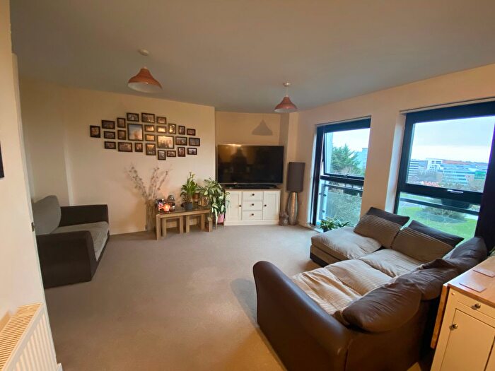 2 Bedroom Flat For Sale In Canterville Place, Mount Lane, Bracknell, Berkshire, RG12