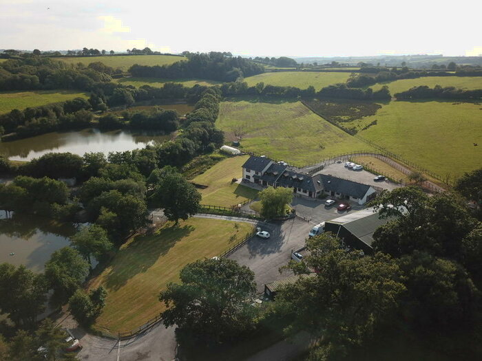 21 Bedroom Detached House For Sale In Oaktree Farm, EX36