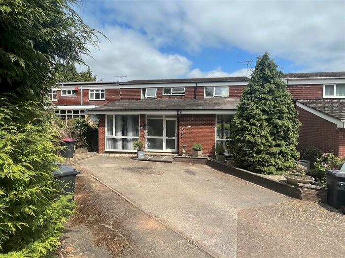 4 Bedroom Detached House For Sale In Ansley Common, Nuneaton, CV10