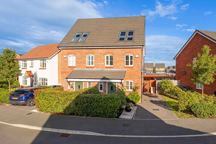 3 Bedroom Property For Sale In Tiger Moth Road, Sealand, CH5