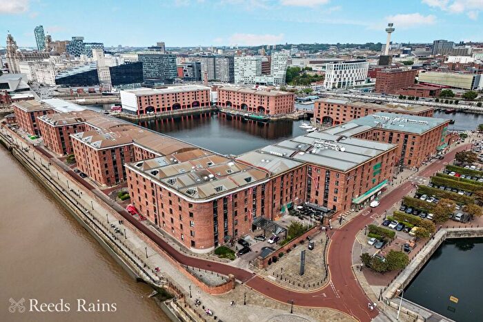 2 Bedroom Apartment For Sale In The Colonnades, Albert Dock, Liverpool, Merseyside, L3