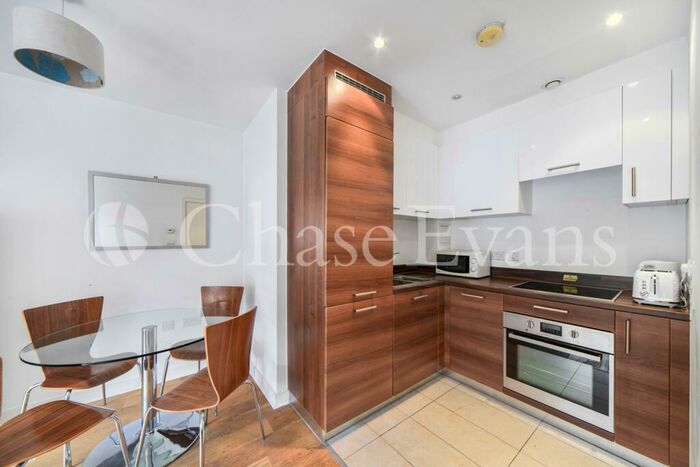 1 Bedroom Flat To Rent In Westferry Road, Isle Of Dogs, London, E14