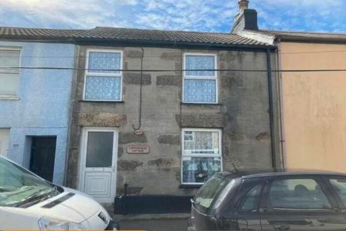 3 Bedroom Property To Rent In St. Johns Street, Hayle, TR27