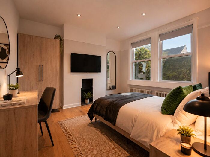 1 Bedroom Terraced House To Rent In Wellsway, Bath, BA2