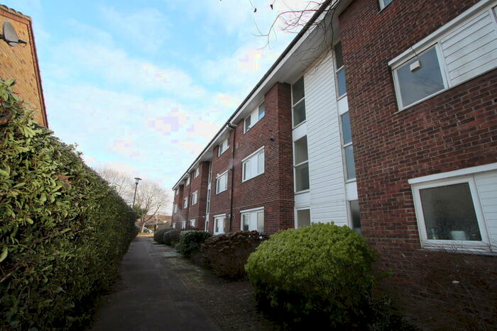 1 Bedroom Apartment To Rent In Invicta Close, Chislehurst, BR7