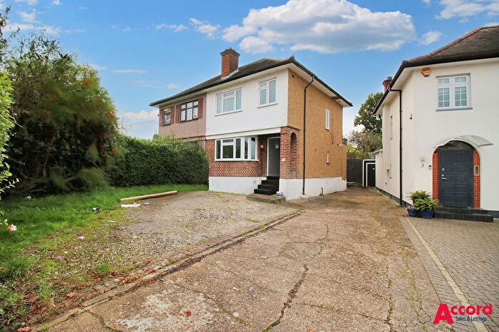 3 Bedroom Semi-Detached House To Rent In Larchwood Avenue, Romford, RM5