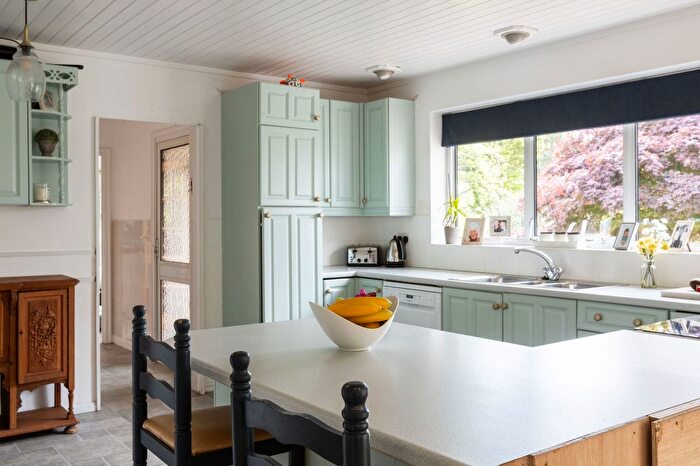 4 Bedroom Detached House For Sale In Parklands, Oxted, Surrey, RH8