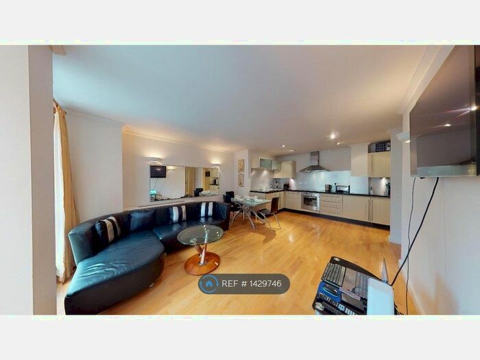 2 Bedroom Flat To Rent In High Holborn, London, WC1V