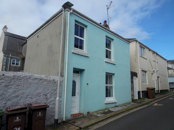 3 Bedroom Detached House To Rent In North Street, Plymouth, Devon, PL4