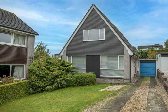 3 Bedroom Detached House To Rent In White Wisp Gardens, Dollar, FK14