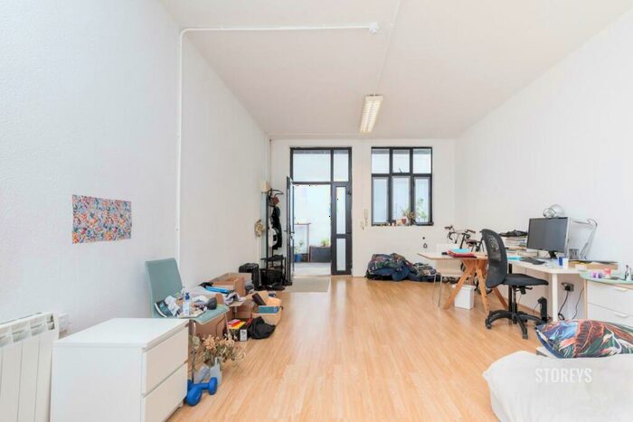 Studio To Rent In Triangle Road, London Fields, London, E8