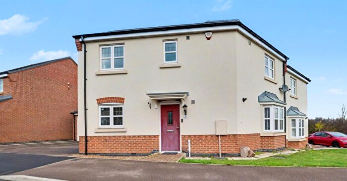 3 Bedroom Semi Detached House For Sale In Foxglove Avenue, Thurnby, Leicester, LE7