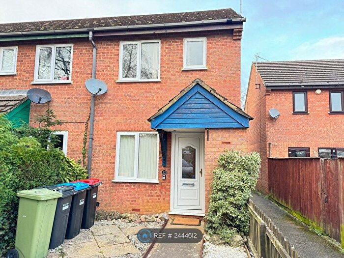 2 Bedroom Terraced House To Rent In Bosworth Close, Bletchley, Milton Keynes, MK3