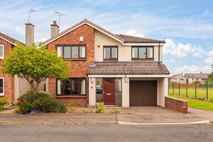 4 Bedroom Villa For Sale In Lockhart Terrace, Roslin, EH25