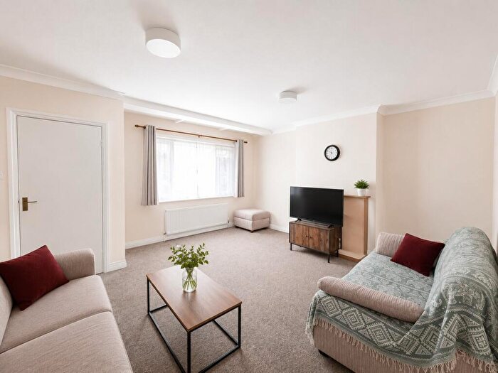 2 Bedroom House To Rent In Wilton Avenue, Southampton, SO15