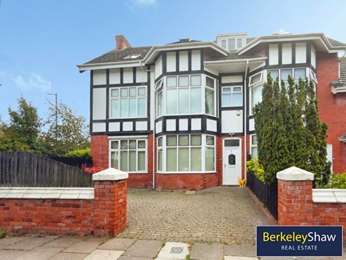 4 Bedroom Semi Detached House For Sale In Kimberley Drive, Liverpool, L23