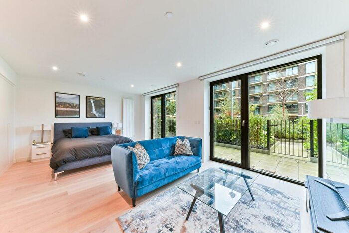 Apartment To Rent In John Cabot House, Royal Wharf, London, E16