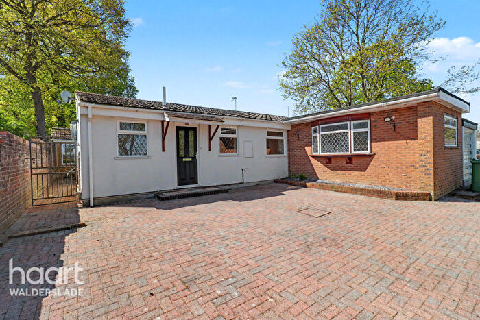 2 Bedroom Semi-Detached Bungalow For Sale In Dotterel Close, Chatham, ME5