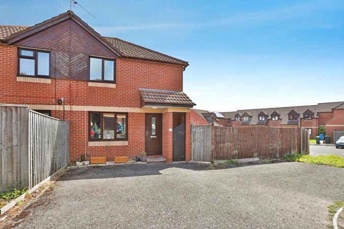 2 Bedroom Terraced House For Sale In Sixpenny Close, Poole, Dorset, BH12