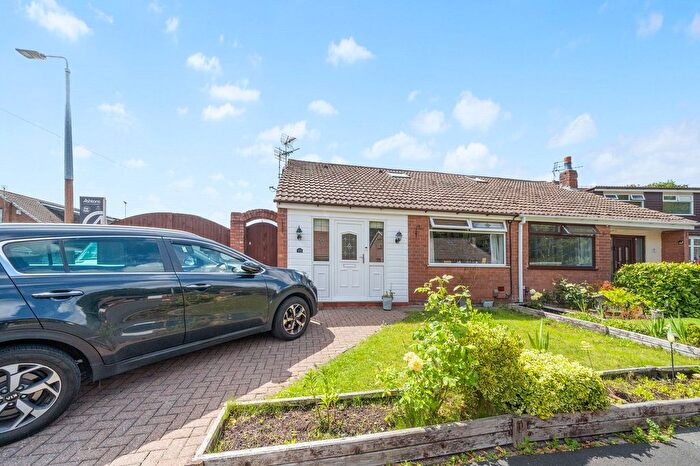 4 Bedroom Semi-Detached Bungalow For Sale In Gordon Avenue, Ashton-In-Makerfield, WN4