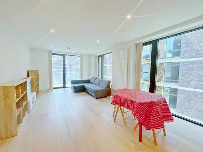 2 Bedroom Flat To Rent In Clipper Street, London, E16
