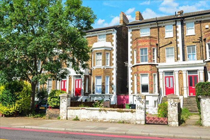 2 Bedroom Apartment To Rent In Lee High Road, London, SE12