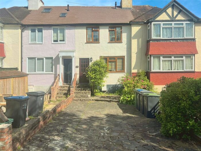 2 Bedroom House To Rent In Gilders Road, Chessington, KT9