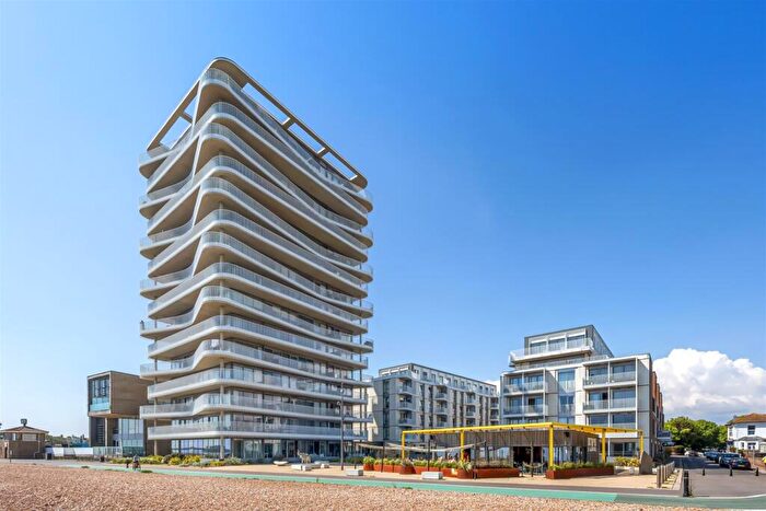 2 Bedroom Apartment For Sale In Brighton Road, Worthing, BN11