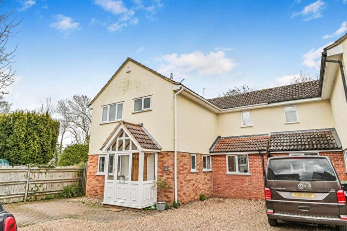 5 Bedroom Semi Detached House For Sale In Leaden Close, Leaden Roding, Dunmow, CM6