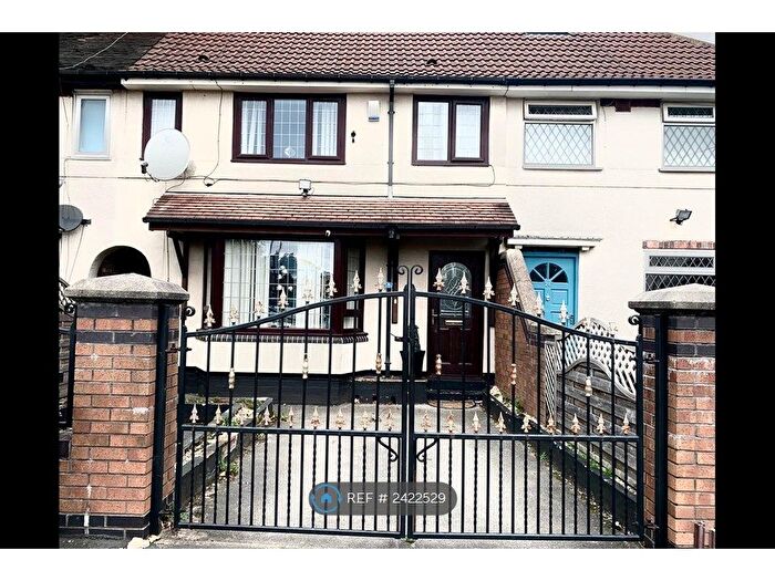3 Bedroom Terraced House To Rent In Winrose Drive, Leeds, LS10