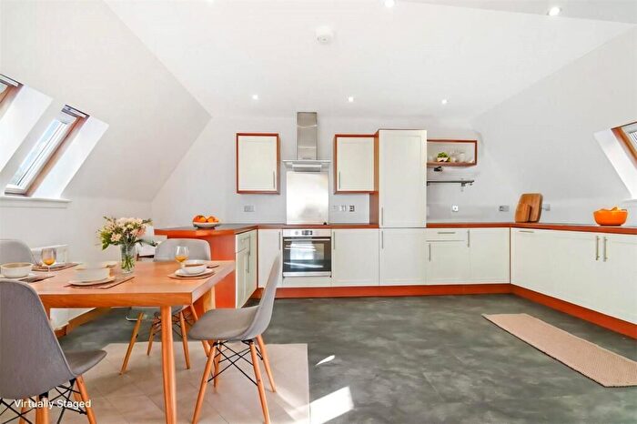 4 Bedroom Flat To Rent In Renfield Street, Glasgow City, Glasgow, G2