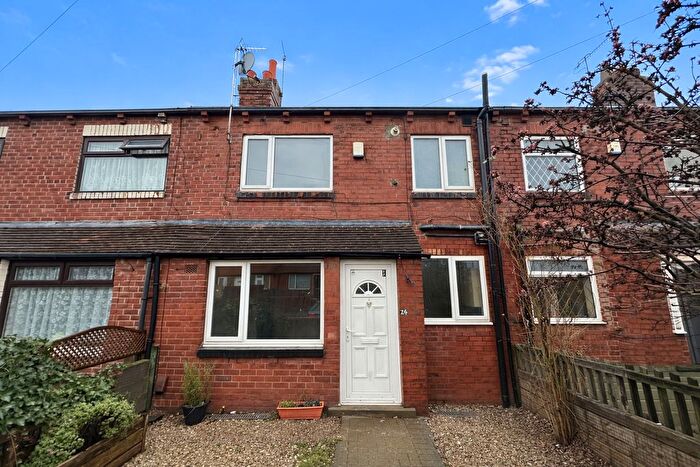 1 Bedroom Property To Rent In Longroyd Crescent North, Leeds, LS11