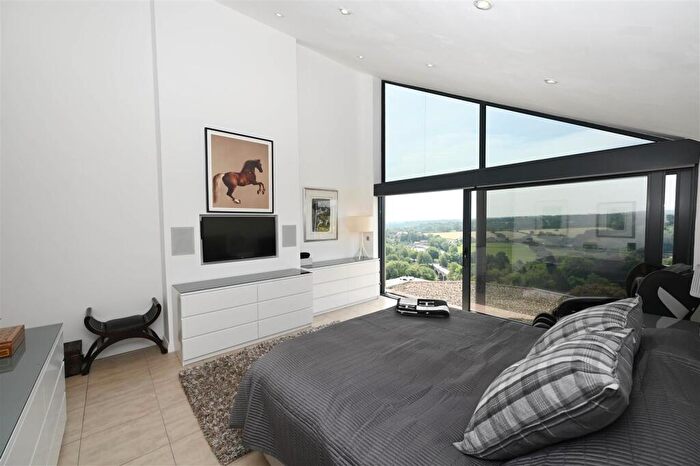 3 Bedroom Property For Sale In Frenchgate, Richmond, DL10