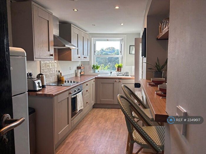 2 Bedroom Detached House To Rent In Underbank, Holmfirth, HD9