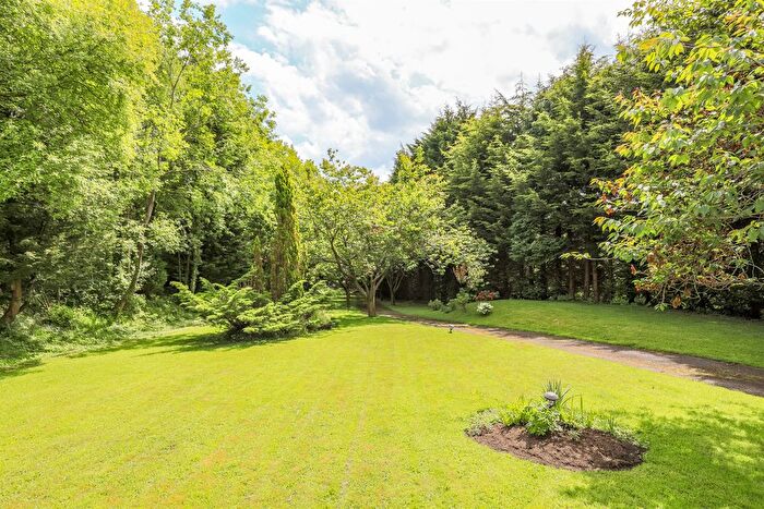 7 Bedroom Detached House For Sale In Trelewis, Treharris, CF46