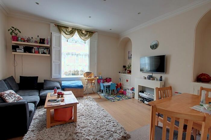 1 Bedroom Flat To Rent In Albion Terrace, Bath BA1