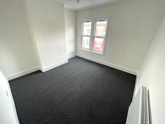 2 Bedroom End Of Terrace House To Rent In Saxon Street, West End, LE3