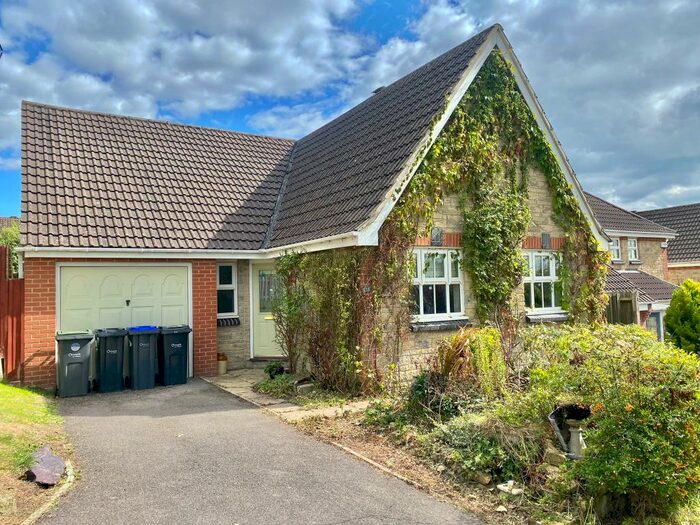 3 Bedroom Detached Bungalow For Sale In Homefield, Mere, Warminster, BA12