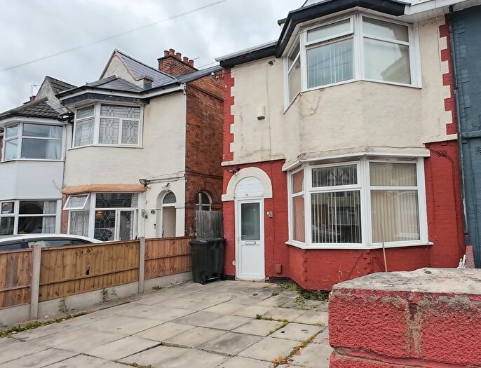 5 Bedroom Semi-Detached House To Rent In Evington Drive, Leicester, LE5