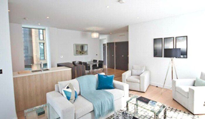 2 Bedroom Flat To Rent In Grand Tower, Plaza Gardens, London, SW15
