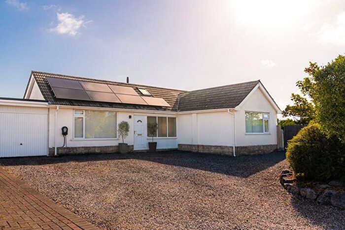 3 Bedroom Bungalow For Sale In Foxcroft Drive, Wimborne, BH21