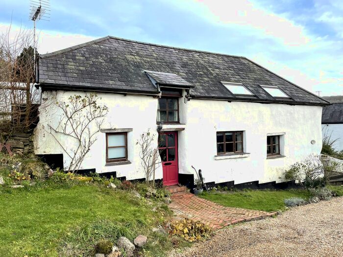 3 Bedroom Barn Conversion To Rent In Perry Farm, Doddiscombsleigh, EX6