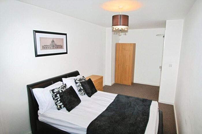 1 Bedroom Maisonette To Rent In St. Peter's Close, London, SW17