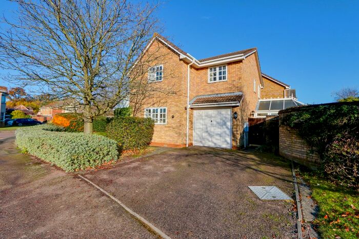 4 Bedroom Detached House To Rent In Exmoor Close, Huntingdon, PE29