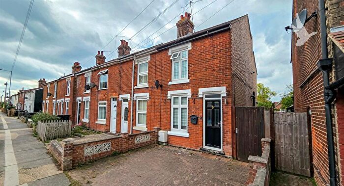 3 Bedroom End Of Terrace House For Sale In Nayland Road, Mile End, Colchester, CO4