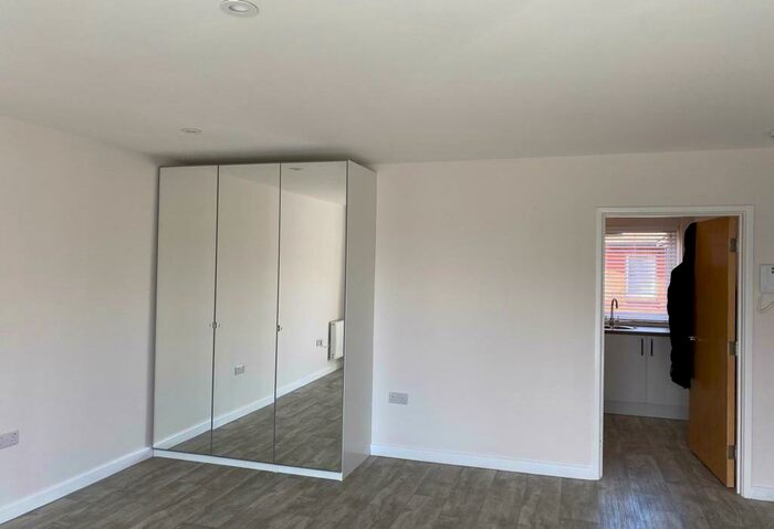 Studio To Rent In Charlotte Mews, Pavilion Place, Exeter, Devon, EX2