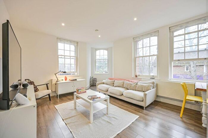 1 Bedroom Flat For Sale In Auburn House, Hermitage Road, London, , Harringay, London, N15